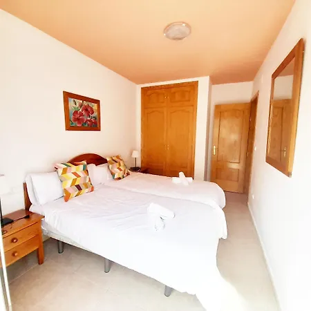 Vicenta Playa Carihuela توريمولينوس