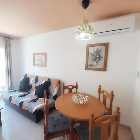 Vicenta Playa Carihuela * توريمولينوس